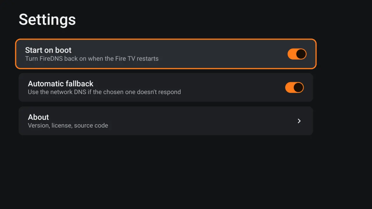 FireDNS settings screen with start on boot and automatic fallback switches.